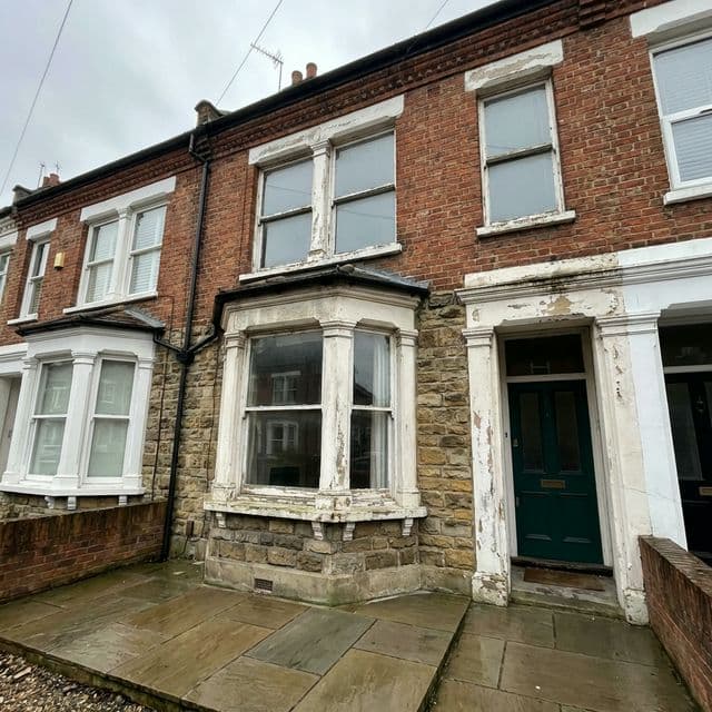 Before painting: Period Property Exterior in Greenwich in Greenwich, London